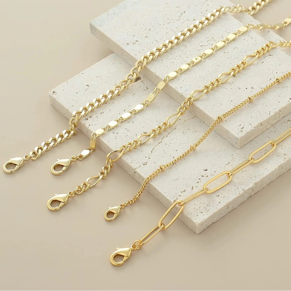 New: 14K Gold Plated Sterling Silver Figaro Anklet - Picture 4 of 7